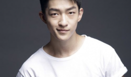 娱乐圈吃瓜系统双男,揭秘两位男星的甜蜜互动幕后故事